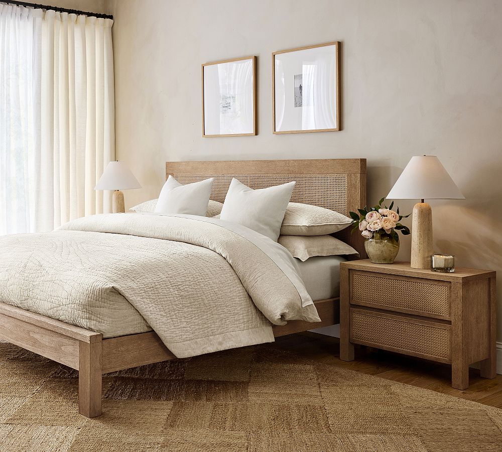 Furniture & Rugs